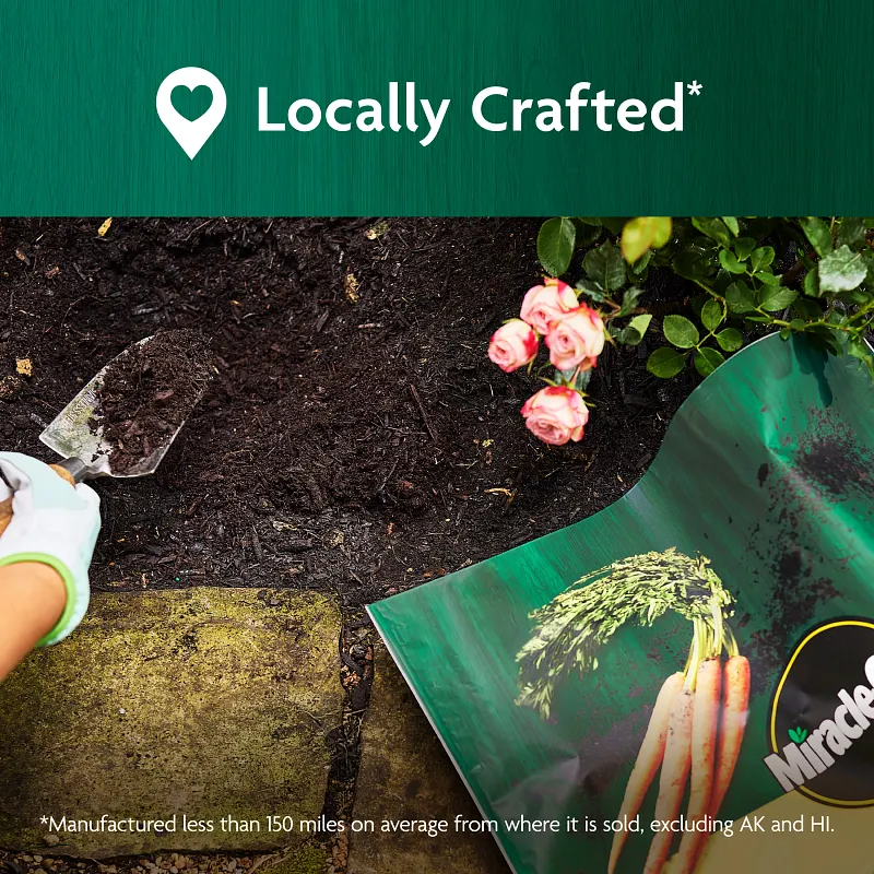 Miracle-Gro Organic&trade; Garden Soil image number 7.0