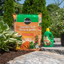 Quick Start&reg;+ Planting & Transplant Solution image number null