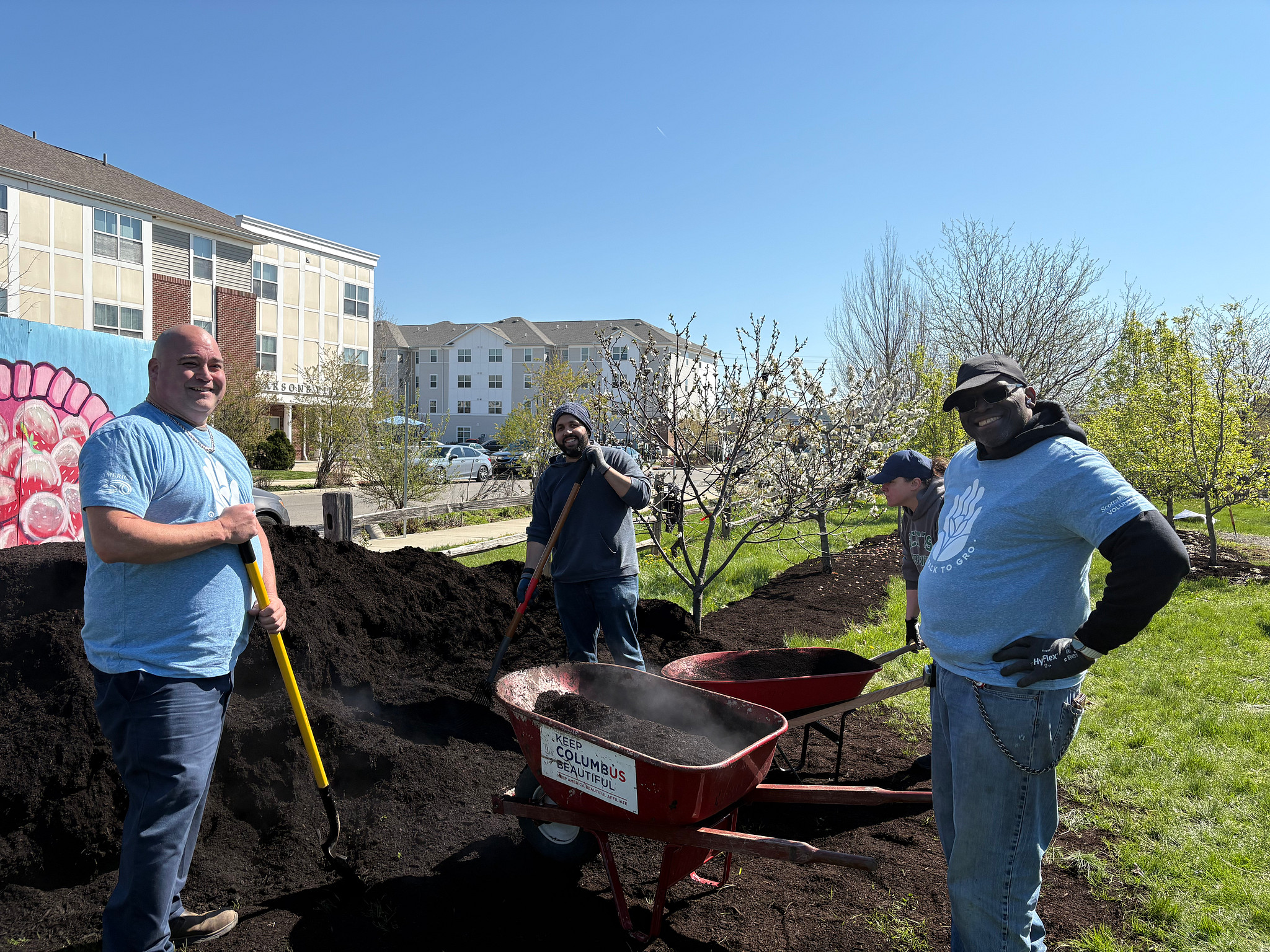 ScottsMiracle-Gro associates volunteering