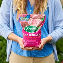 Scotts&reg; Rose & Bloom Continuous Release Plant Food image number null