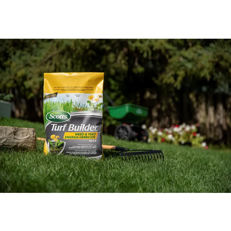 Turf Builder&reg; Weed And Feed image number 2.0