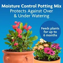 Miracle-Gro&reg; Moisture Control&reg; Potting Mix Image 2