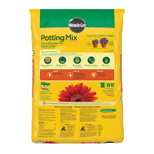 Miracle-Gro&reg; Potting Mix Image 2