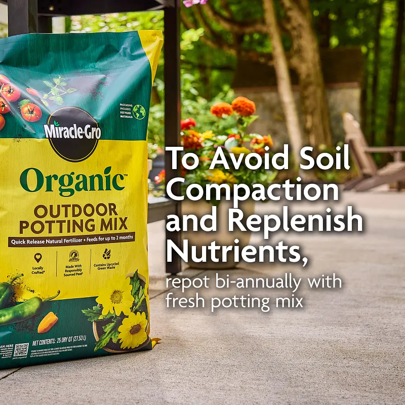 Miracle-Gro Organic&trade; Outdoor Potting Mix image number 10.0