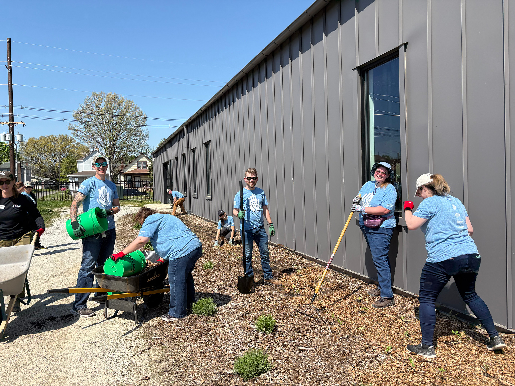 ScottsMiracle-Gro associates volunteering