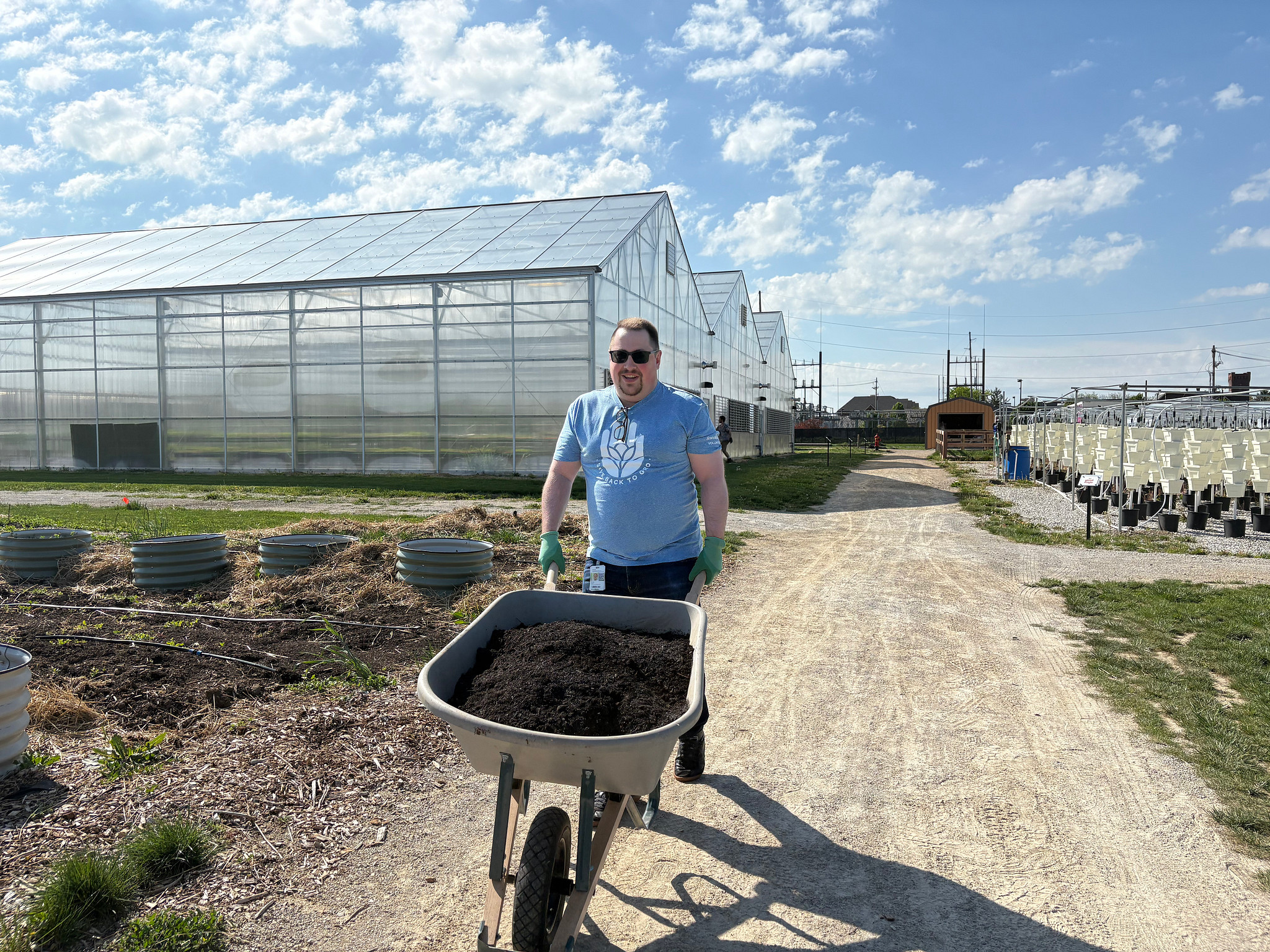 ScottsMiracle-Gro associates volunteering