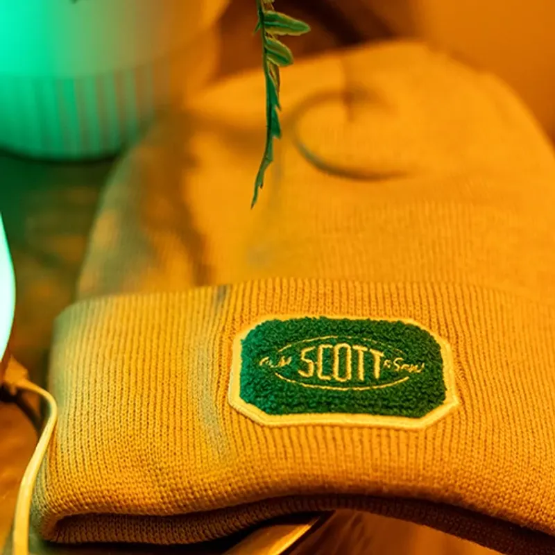 O.M. Scott & Sons Beanie image number 4.0