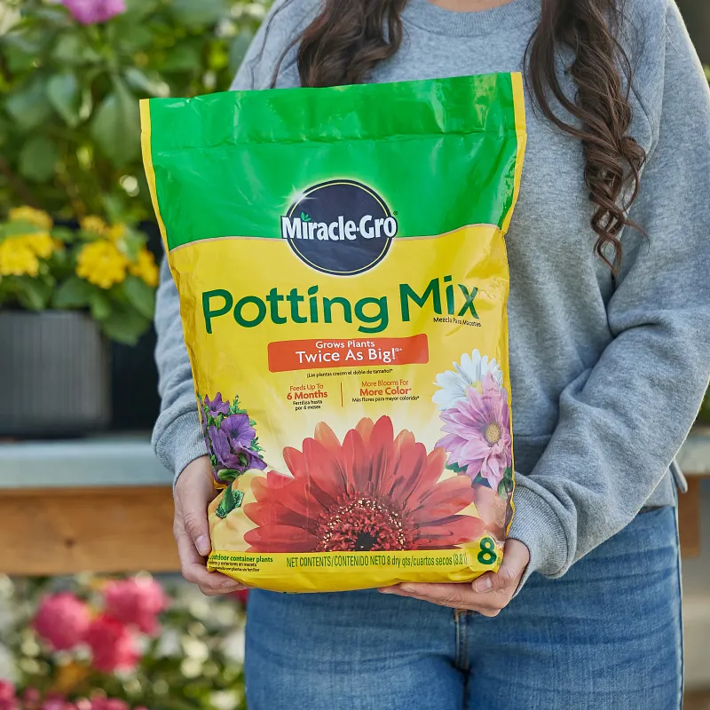 Miracle-Gro&reg; Potting Mix Image 3